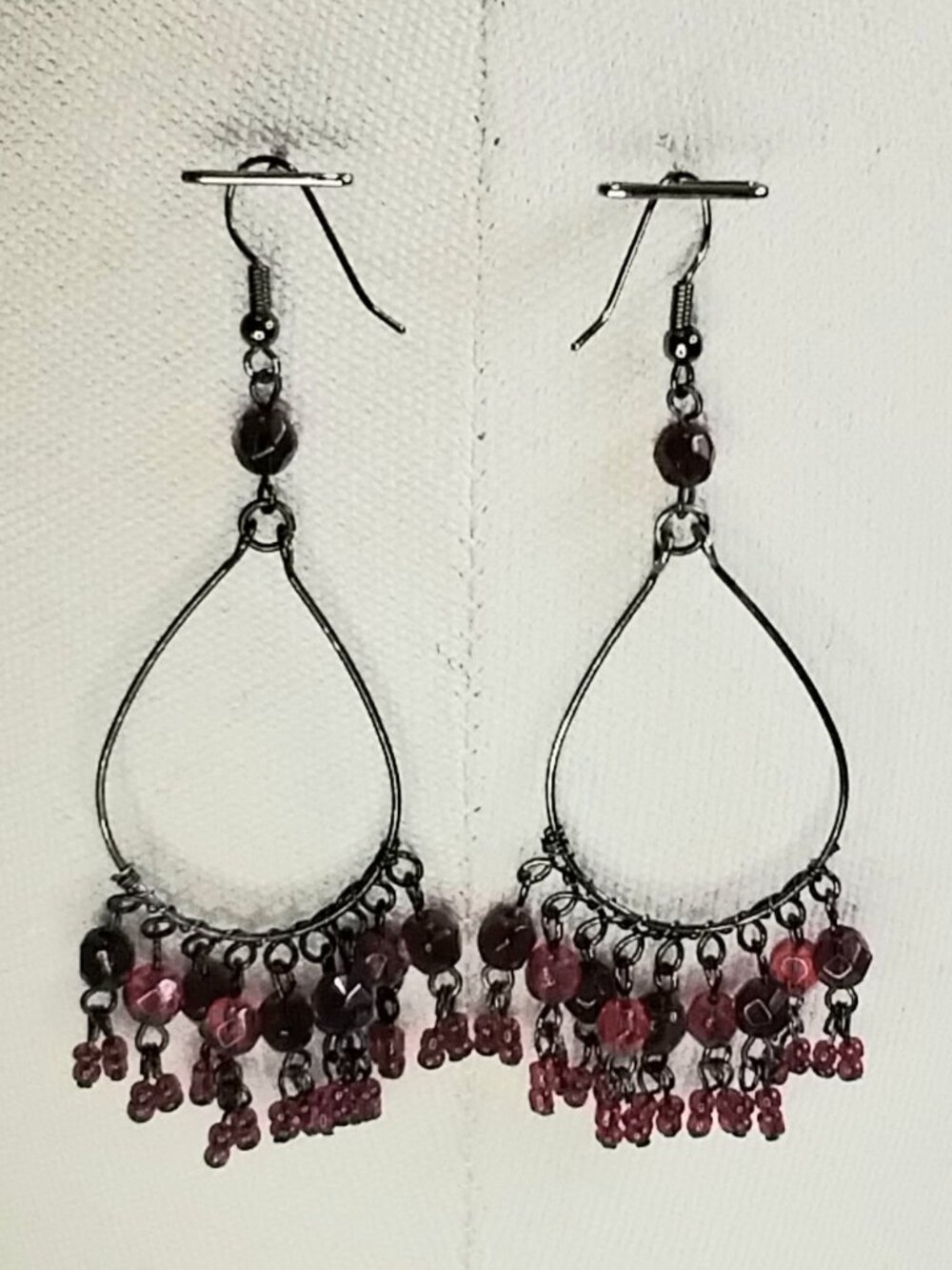 3/$25 Vintage & Beautiful Pair of Dangle Earings Quality Costume Jewelry!!